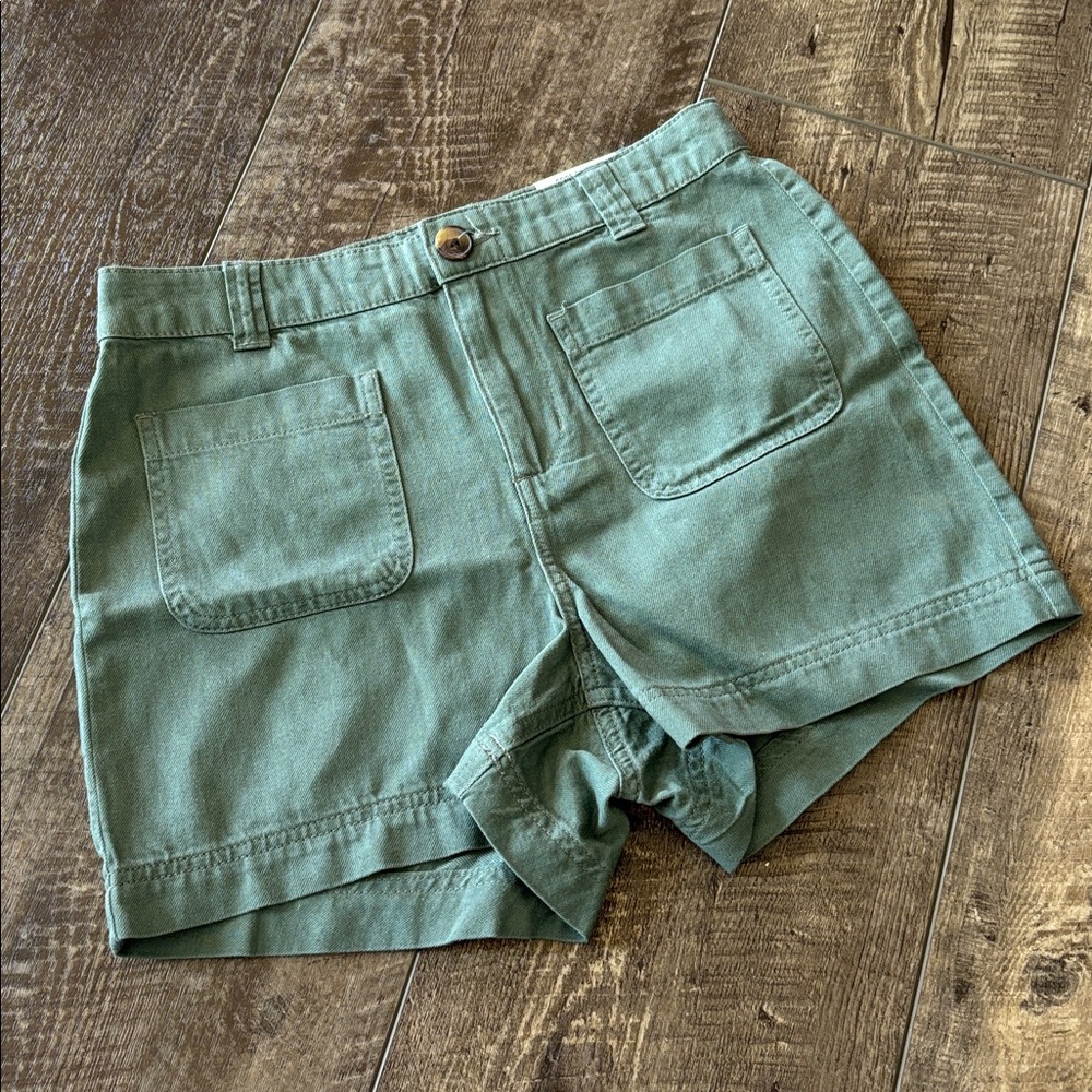 Mid Rise shorts - Picture 10 of 10